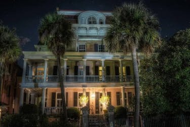 O passeio fantasma a pé da Morte e Depravação em Charleston